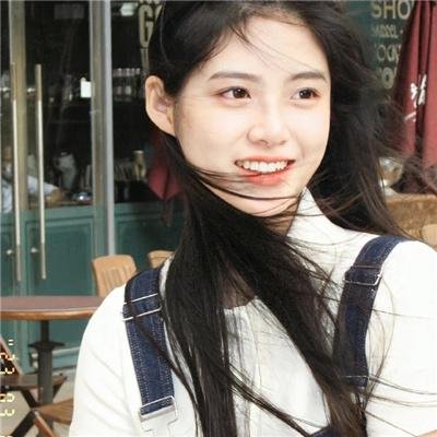 拿针的女孩